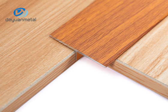 6063 آلومینیوم T Profiles Extrusion T5 Temper Polished Multiapplication Transition Trim Wood Grain