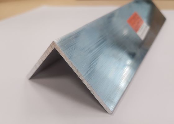 6063 پروفایل آلومینیوم Extrusion Right Angle Mill 50mm*50mm