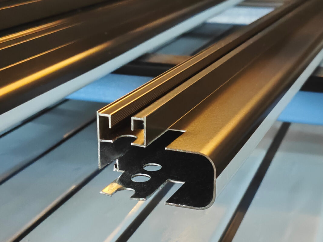 پروفایل آلومینیومی با پوشش پودری آلیاژ 6063 برای درب ها و پنجره های حیاط